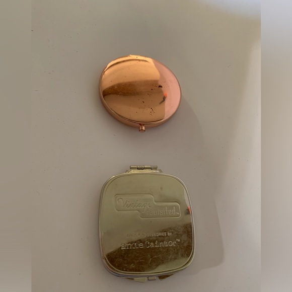 2 Purse Mirrors - Picture 2 of 4